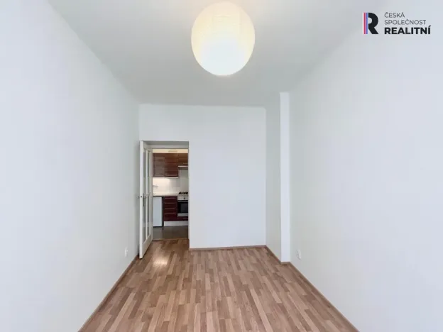 Pronájem bytu 2+kk, Praha - Vinohrady, V Horní Stromce, 45 m2