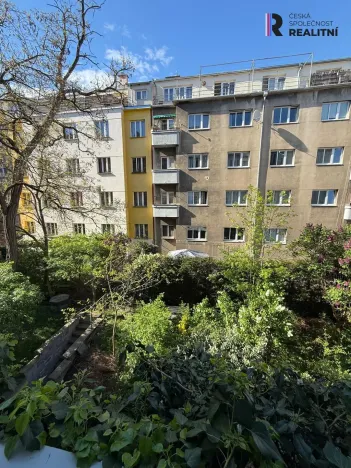 Pronájem bytu 2+kk, Praha - Vinohrady, V Horní Stromce, 45 m2