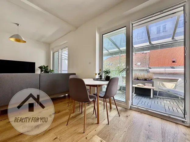 Pronájem bytu 2+kk, Praha - Libeň, U Balabenky, 53 m2