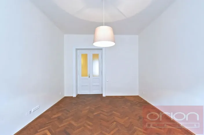 Pronájem bytu 3+kk, Praha - Vinohrady, náměstí Jiřího z Poděbrad, 93 m2