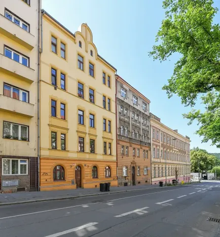 Prodej bytu 2+kk, Praha - Smíchov, U Santošky, 42 m2