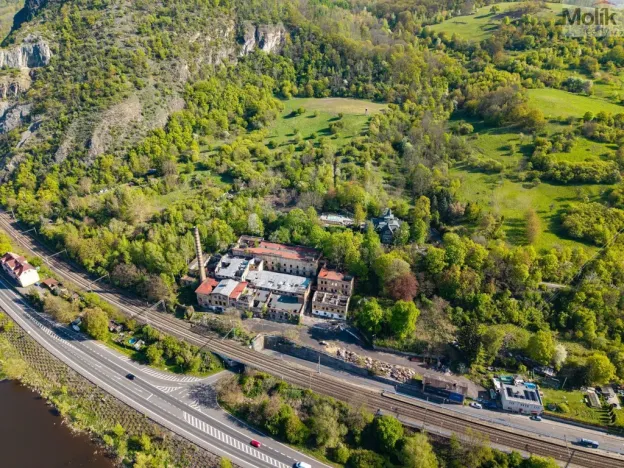 Prodej komerční nemovitosti, Povrly - Neštědice, Pod Kozákem, 35000 m2