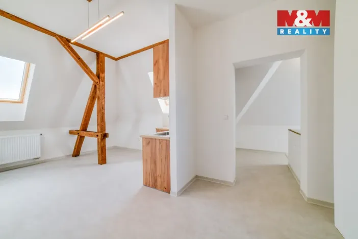 Pronájem bytu 1+kk, Cheb, Zlatá, 36 m2