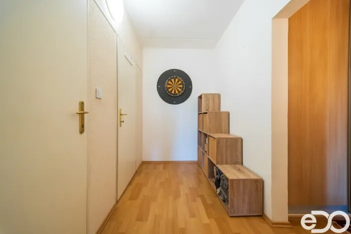 Prodej bytu 1+1, Praha, Valentova, 44 m2