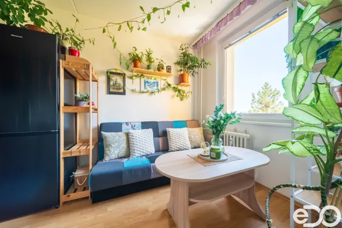 Prodej bytu 1+1, Praha, Valentova, 44 m2