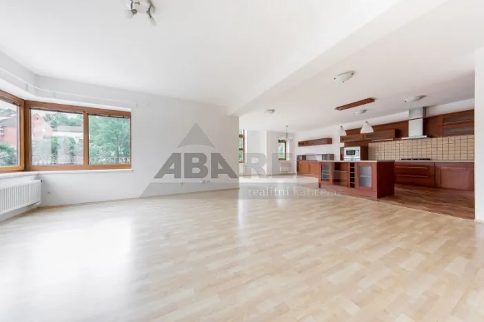 Pronájem rodinného domu, Praha - Přední Kopanina, Nové domy, 410 m2