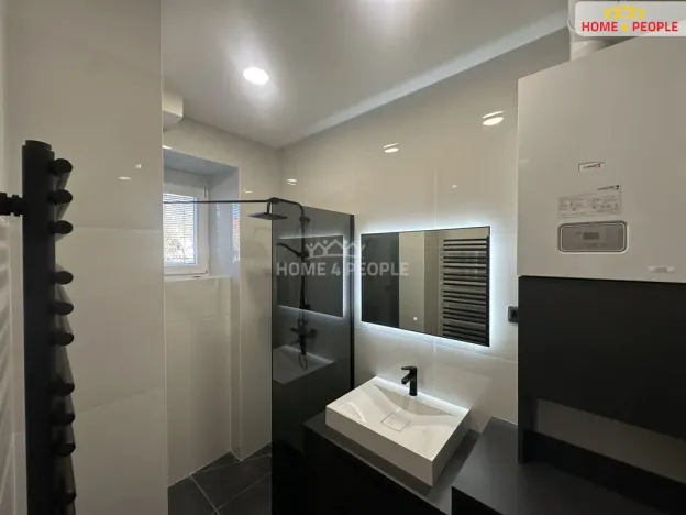 Pronájem bytu 3+1, Přelouč, K. Čapka, 75 m2