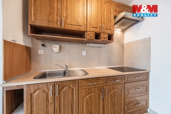 Pronájem bytu 2+kk, Březnice, Rožmitálská, 46 m2