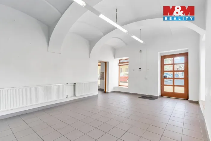 Prodej obchodního prostoru, Mimoň - Mimoň II, náměstí Čsl. armády, 150 m2