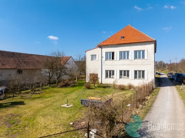 Prodej činžovního domu, Kaplice - Rozpoutí, 330 m2