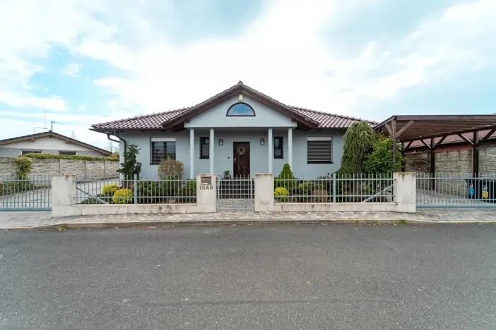 Prodej rodinného domu, Šestajovice, Za Stodolama, 125 m2