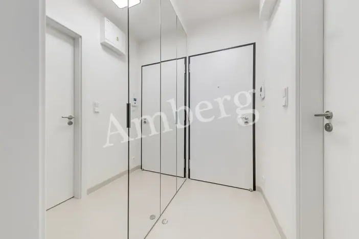 Pronájem bytu 1+kk, Praha - Karlín, U Sluncové, 33 m2