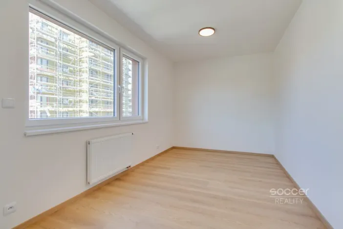 Pronájem bytu 2+kk, Praha - Vysočany, Poděbradská, 50 m2
