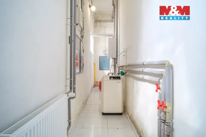 Pronájem obchodního prostoru, Kadaň, Polní, 1200 m2
