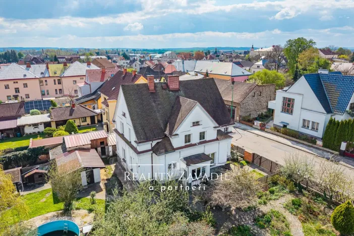 Prodej rodinného domu, Chlumec nad Cidlinou, Máchova, 216 m2