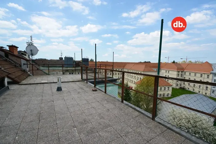 Prodej bytu 2+1, Plzeň, Politických vězňů, 56 m2