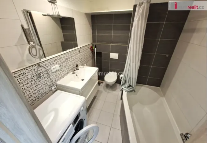 Pronájem bytu 1+kk, Praha - Kamýk, Písnická, 34 m2