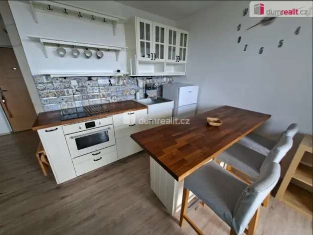 Pronájem bytu 1+kk, Praha - Kamýk, Písnická, 34 m2