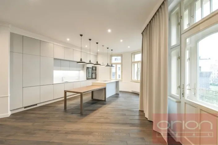 Pronájem bytu 4+kk, Praha - Vinohrady, Laubova, 167 m2