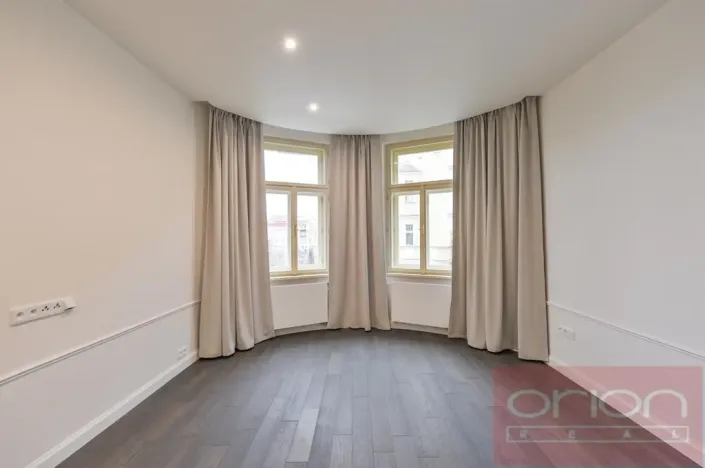 Pronájem bytu 4+kk, Praha - Vinohrady, Laubova, 167 m2