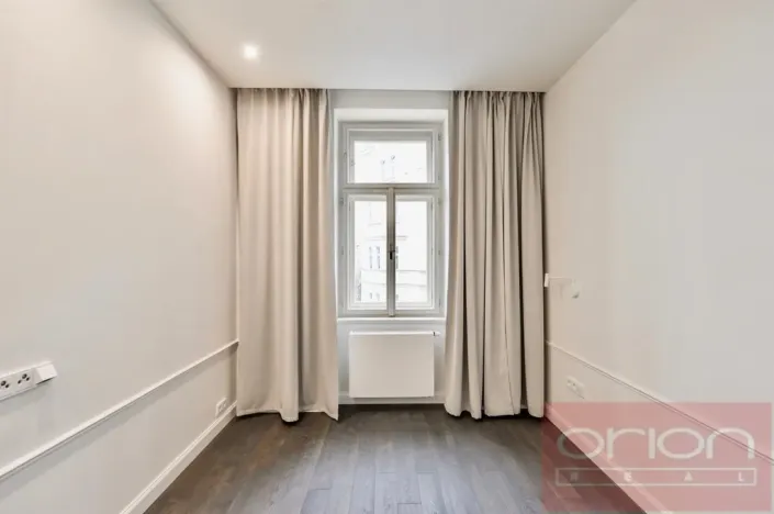 Pronájem bytu 4+kk, Praha - Vinohrady, Laubova, 167 m2