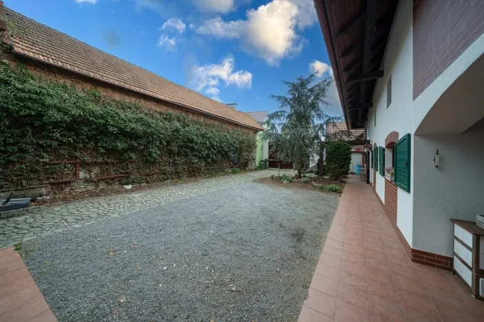 Prodej rodinného domu, Troubky, Dědina, 470 m2