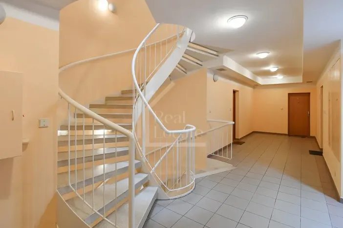 Prodej bytu 2+kk, Praha - Košíře, Naskové, 60 m2