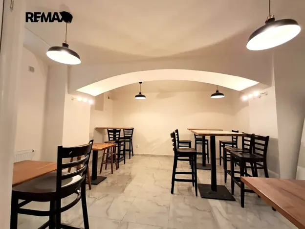Pronájem obchodního prostoru, Praha - Žižkov, Víta Nejedlého, 71 m2