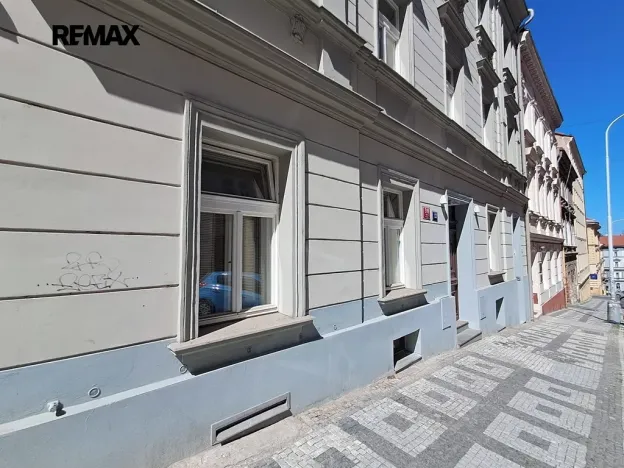 Pronájem obchodního prostoru, Praha - Žižkov, Víta Nejedlého, 71 m2