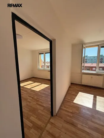 Pronájem bytu 2+kk, Žatec, Černobýla, 38 m2
