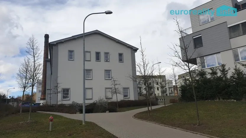 Pronájem bytu 2+kk, Beroun - Beroun-Město, V Zahradách, 65 m2