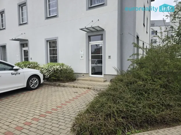 Pronájem bytu 2+kk, Beroun - Beroun-Město, V Zahradách, 65 m2