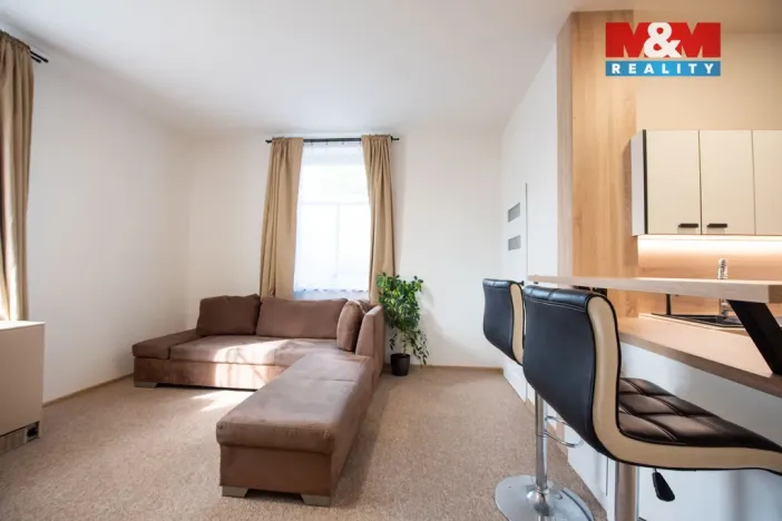 Pronájem bytu 1+kk, Hořice, Čsl. armády, 36 m2