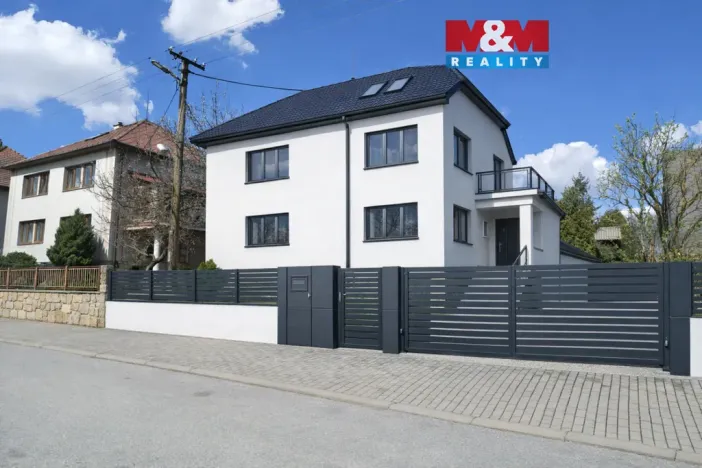Prodej rodinného domu, Střítež, 200 m2