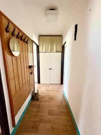 Prodej bytu 3+1, Rostoklaty, 52 m2