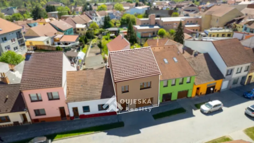 Pronájem bytu 2+kk, Ivančice, Žerotínovo náměstí, 55 m2