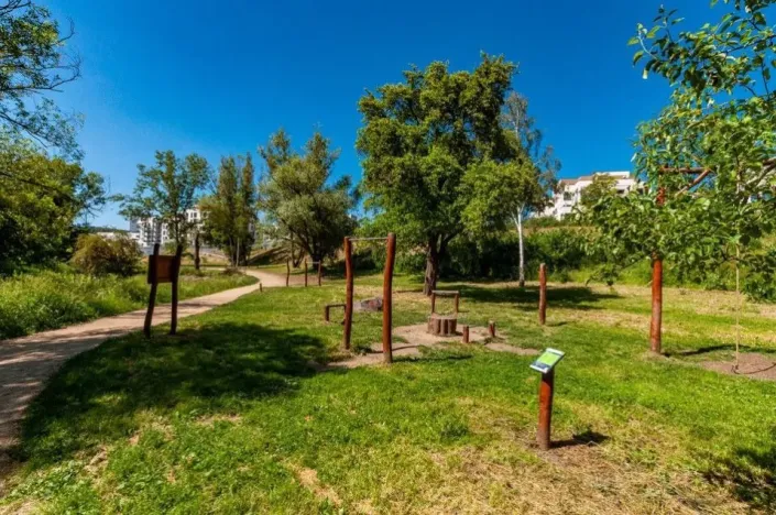 Pronájem bytu 1+kk, Praha - Hloubětín, Waltariho, 38 m2