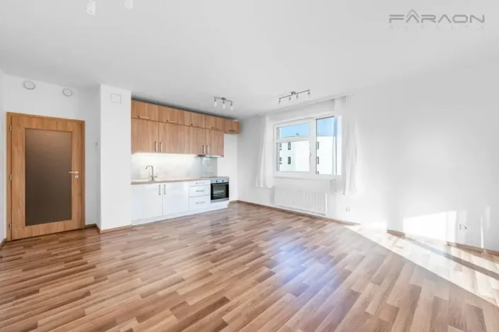 Pronájem bytu 3+kk, Praha - Uhříněves, Ke kříži, 76 m2