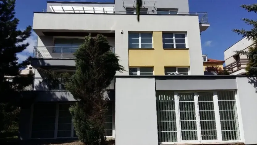 Pronájem vily, Praha - Braník, Vítovcova, 680 m2