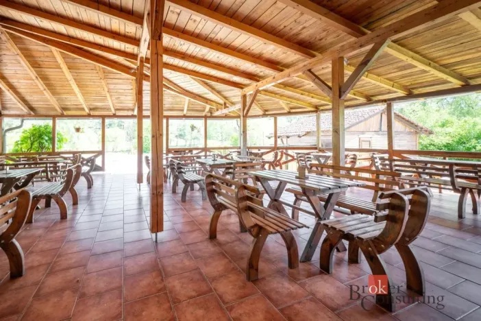 Prodej ubytování, Větřní - Nahořany, 250 m2