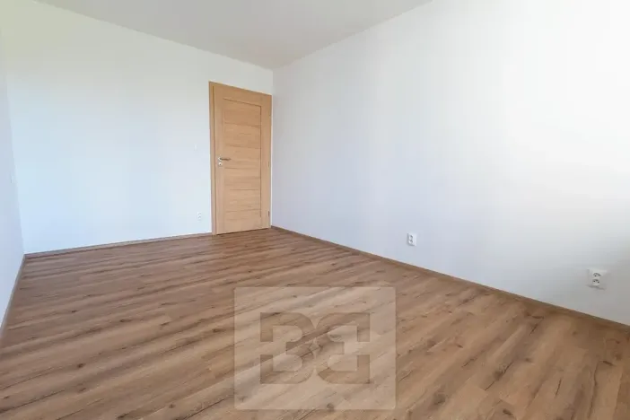 Pronájem bytu 3+kk, Praha - Kobylisy, Paláskova, 59 m2