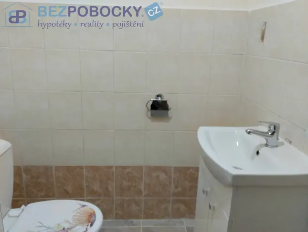 Pronájem bytu 1+1, Přibyslav, Bechyňovo náměstí, 40 m2