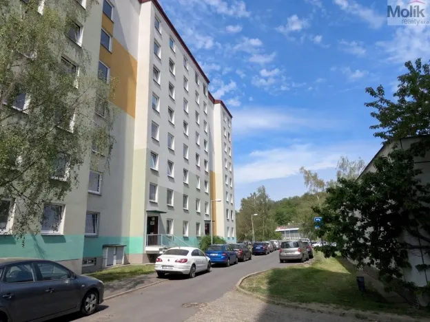 Prodej bytu 3+1, Teplice - Prosetice, Pod hvězdárnou, 74 m2