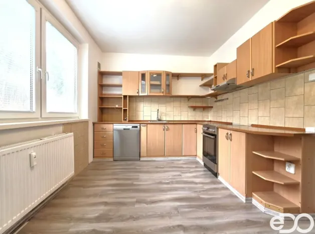 Prodej bytu 3+1, Velké Hamry, 75 m2