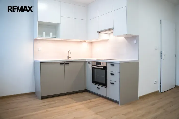Pronájem bytu 1+kk, Příbram - Příbram I, Špitálská, 27 m2
