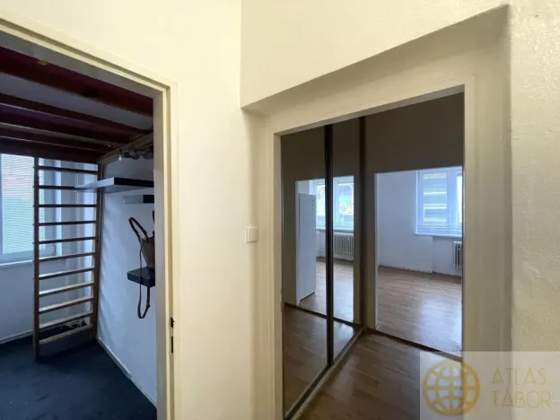 Pronájem bytu 2+1, Sezimovo Ústí, 9. května, 48 m2