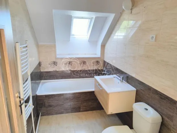 Prodej rodinného domu, Praha - Třeboradice, Králova, 258 m2