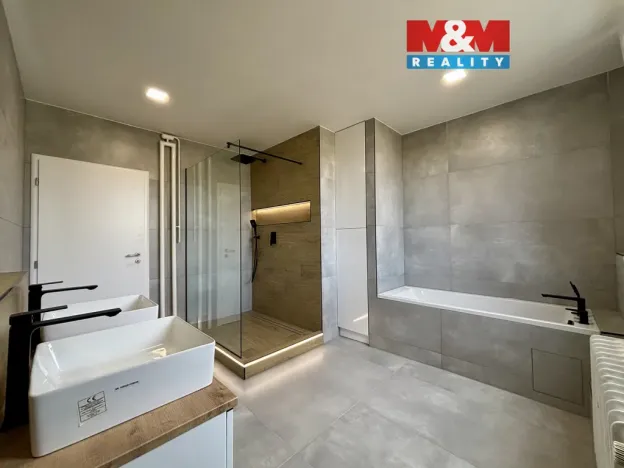 Prodej bytu 3+kk, Frýdek-Místek, Pionýrů, 74 m2