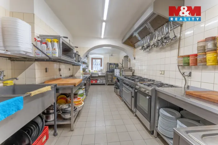 Prodej restaurace, Suchdol, 390 m2