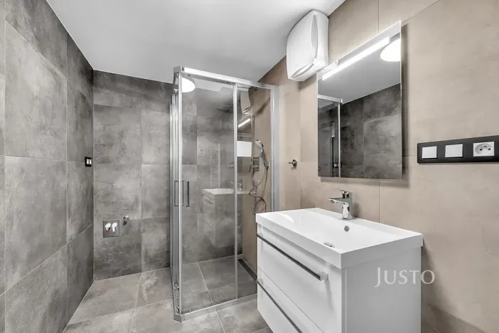 Pronájem kanceláře, Praha - Šeberov, Na proutcích, 33 m2